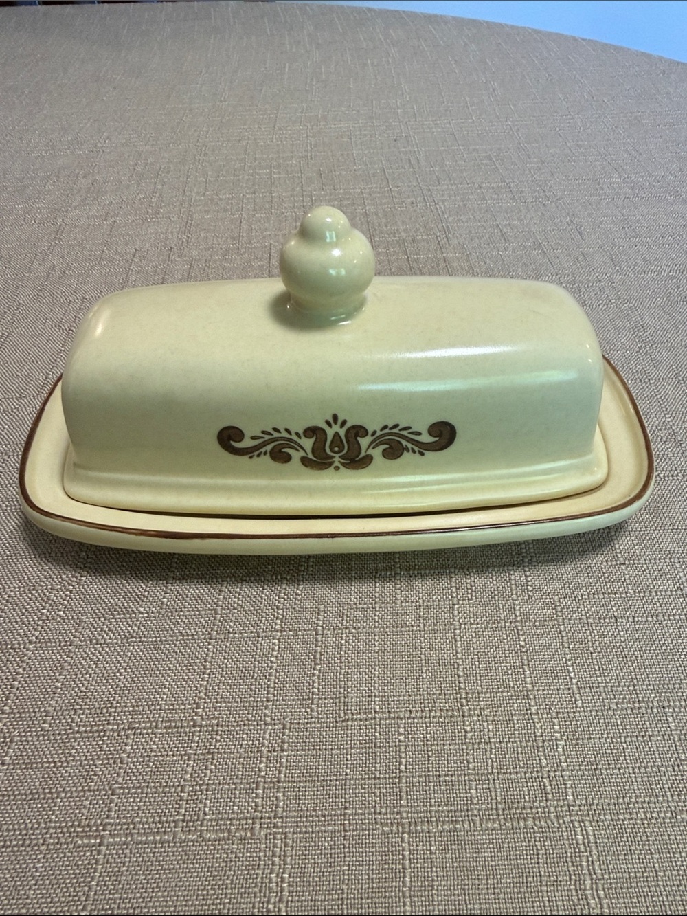 Pfaltzgraff Village Butter Dish retired vintage beige dining stoneware cottage